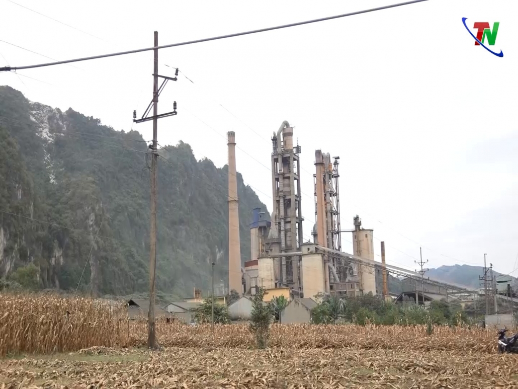 Nỗi lo về khói bụi từ Nhà máy Xi măng La Hiên